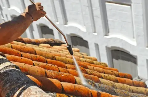 Nettoyage de toitures - Aigues-Vives